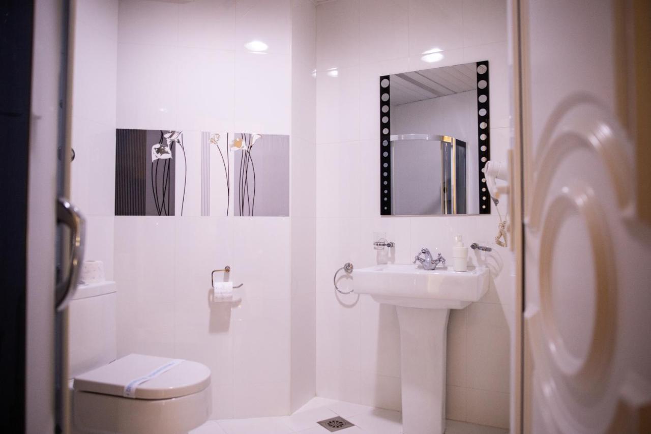 Bela Kuka Hotel ビトラ エクステリア 写真