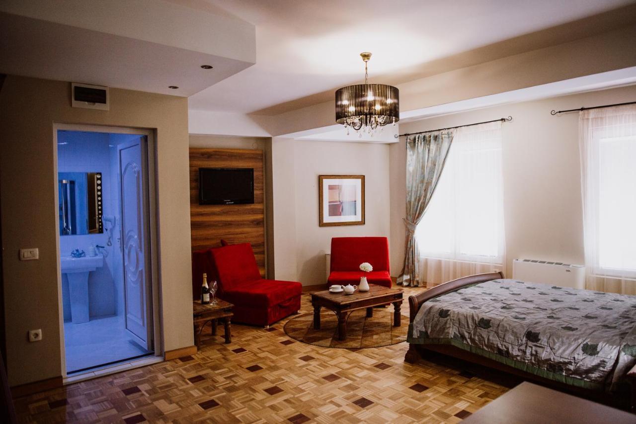 Bela Kuka Hotel ビトラ エクステリア 写真