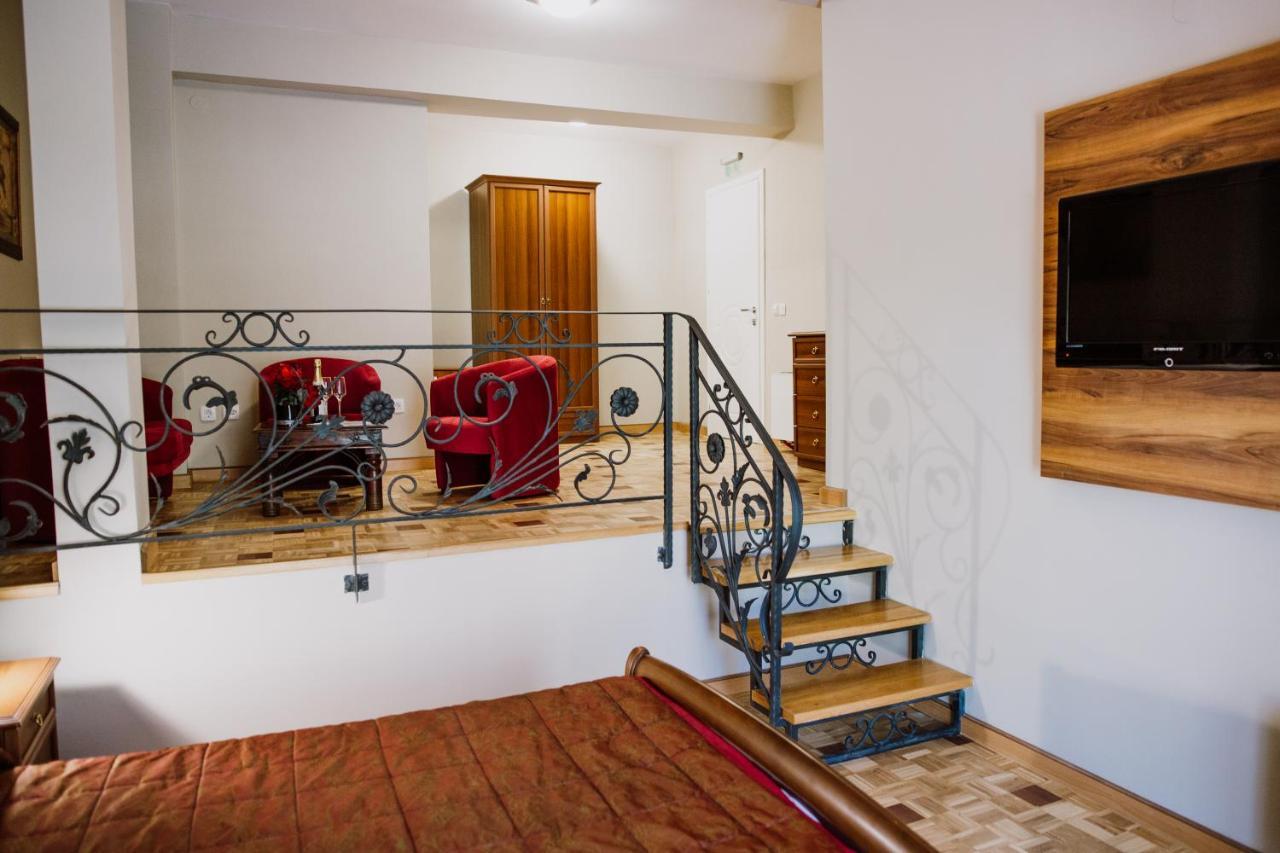 Bela Kuka Hotel ビトラ エクステリア 写真